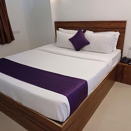 Vits Daman Devka Beach Екстериор снимка